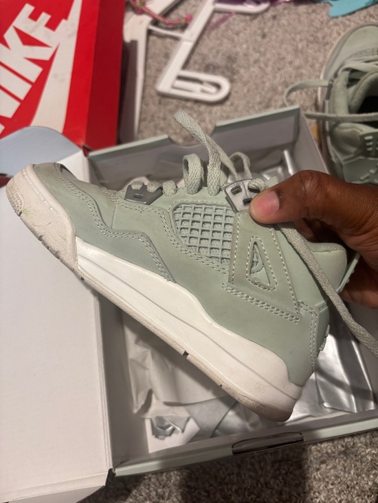 Nike Other - Nike Light Mint Green Retro Basketball Sneakers